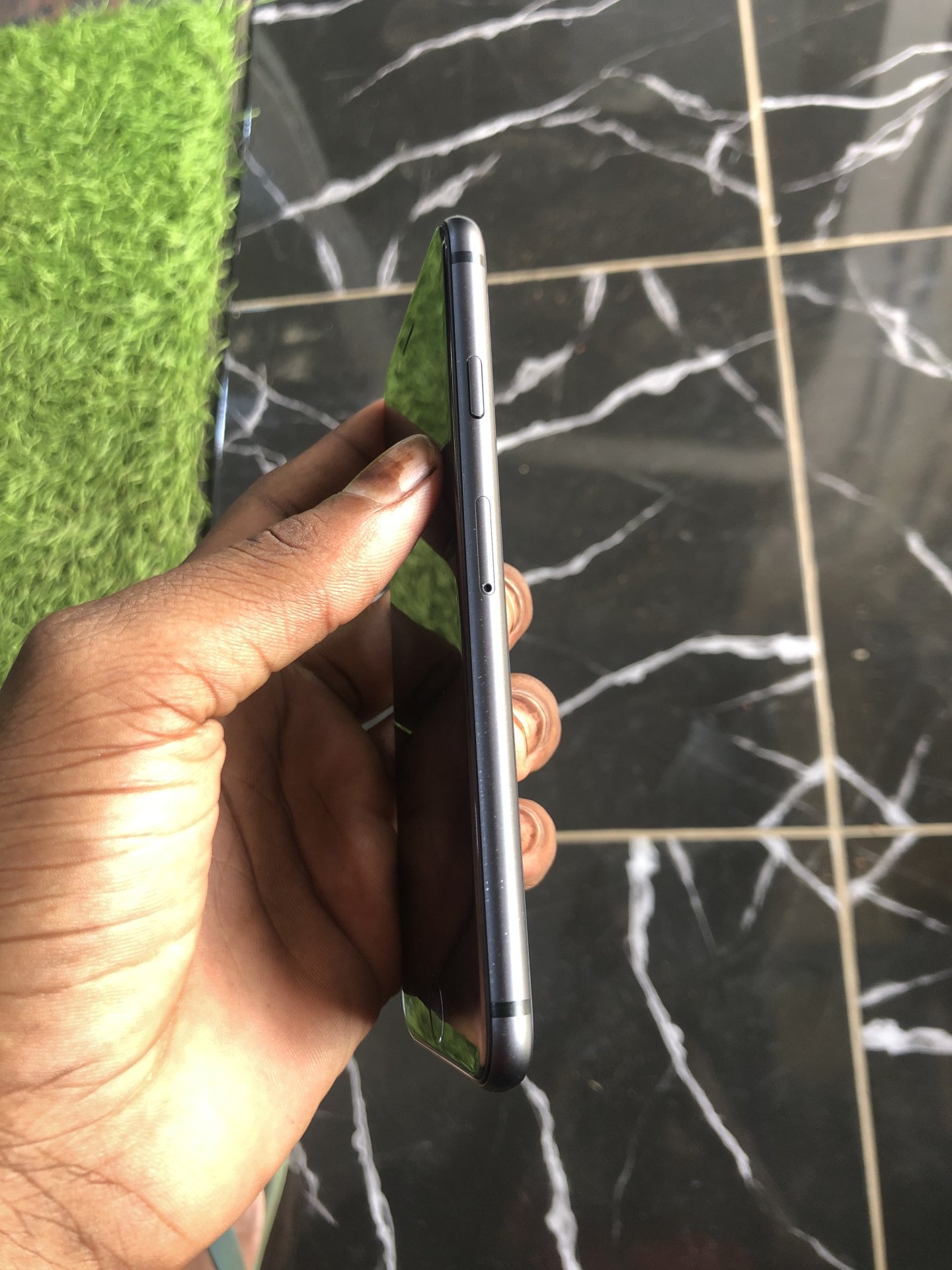 Vignette 4 : IPhone 8 64gb