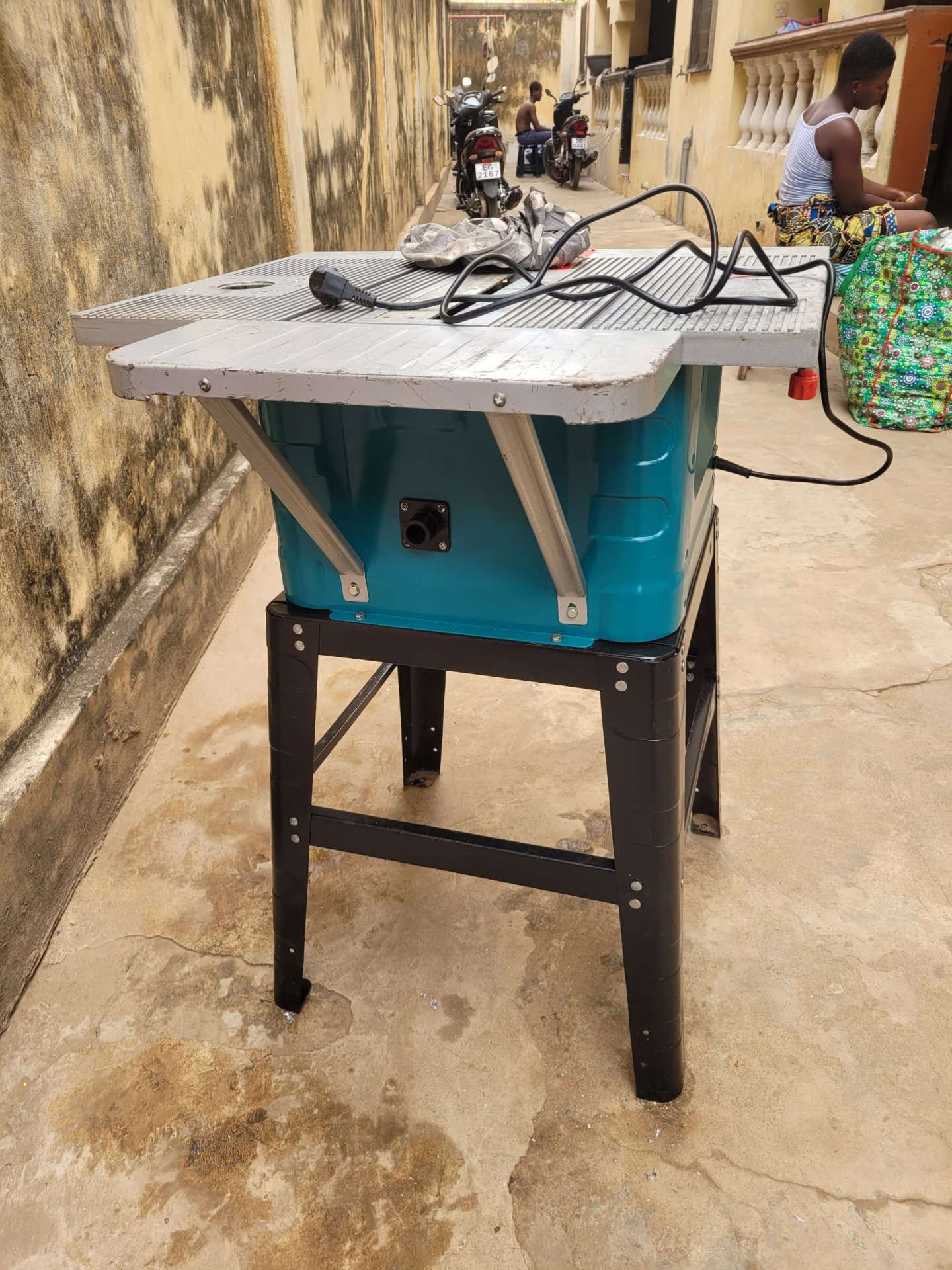 Vignette 3 : Table à scie