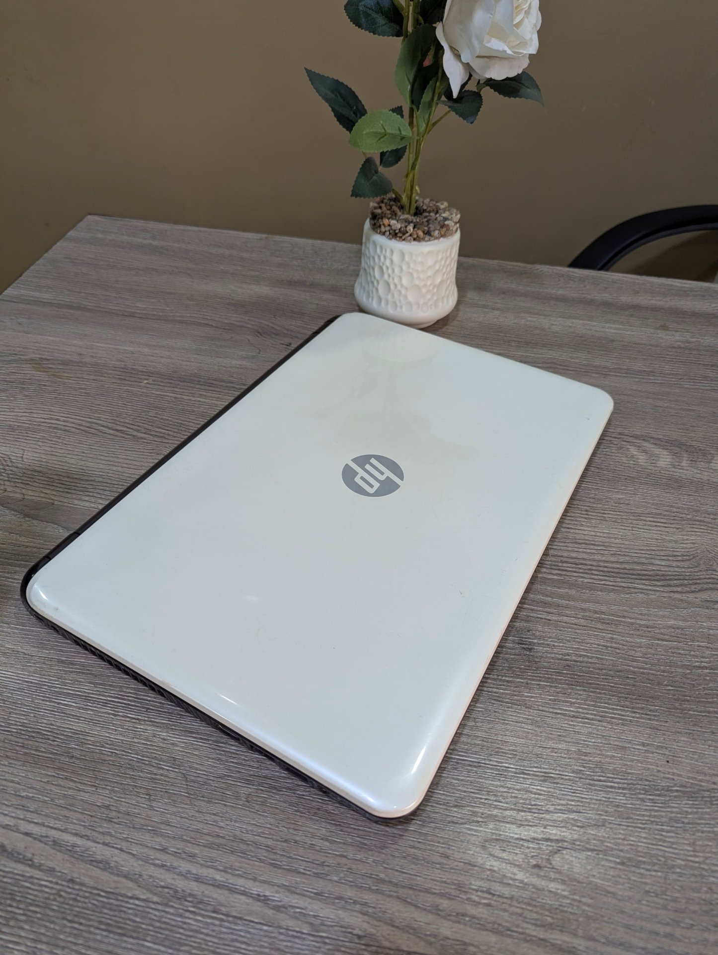 Vignette 2 : HP SLIM CORE i5