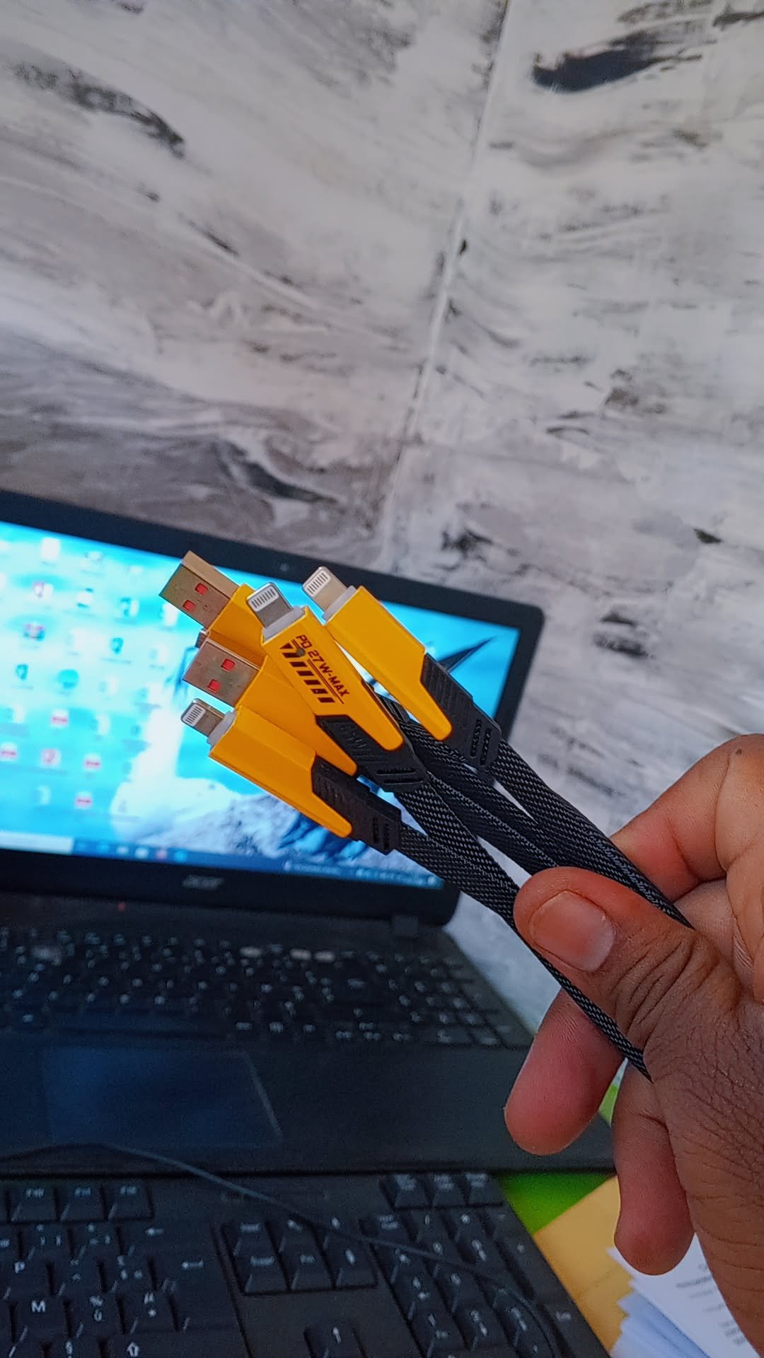 Vignette 2 : Pour tout téléphone