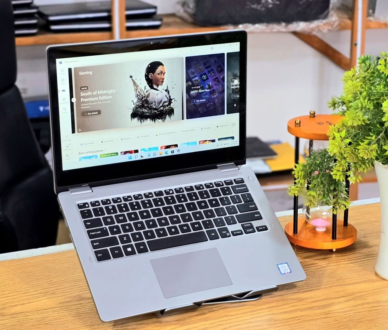 Vignette 3 : DELL LATITUDE 3310  2-in-1 core i5