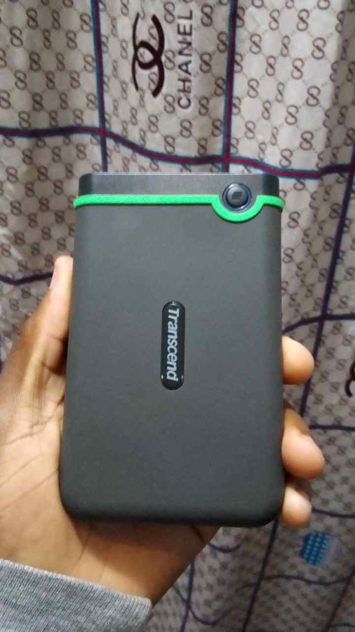 Vignette 2 : Disque Dur externe SSD