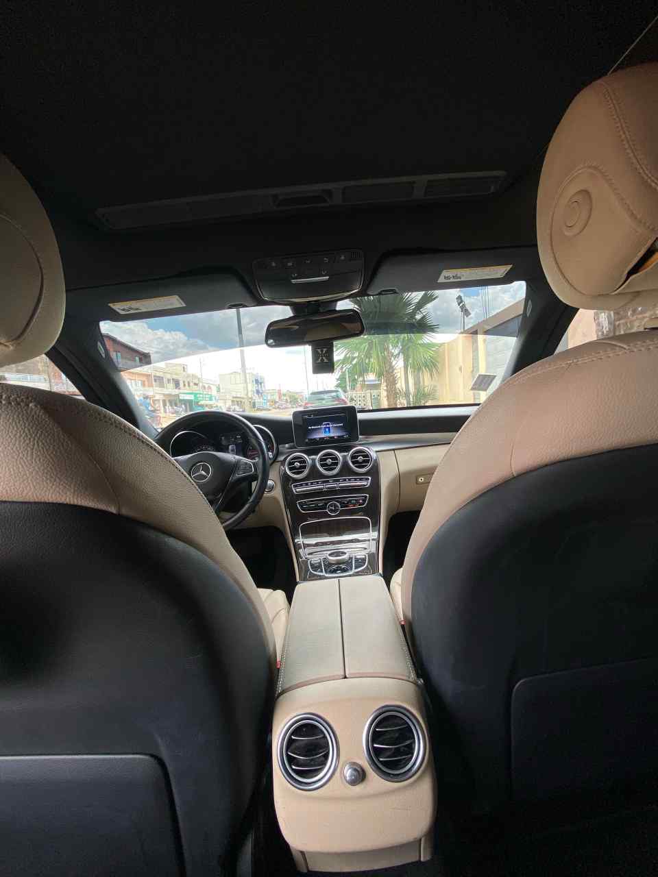 Vignette 5 : Mercedes Benz C350 hybride rechargeable